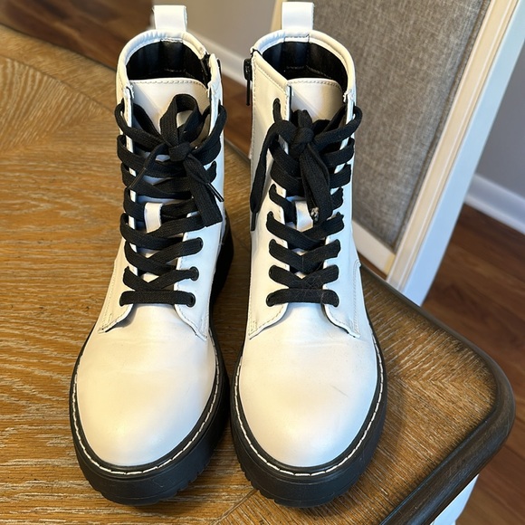 Madden Girl White Boots - Picture 2 of 4